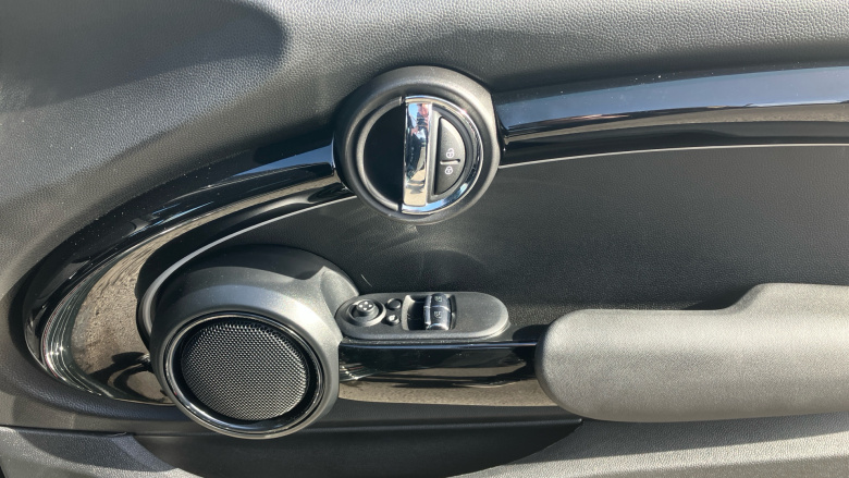 MINI Hatchback 2.0 John Cooper Works Premium 3dr Auto Petrol Hatchback